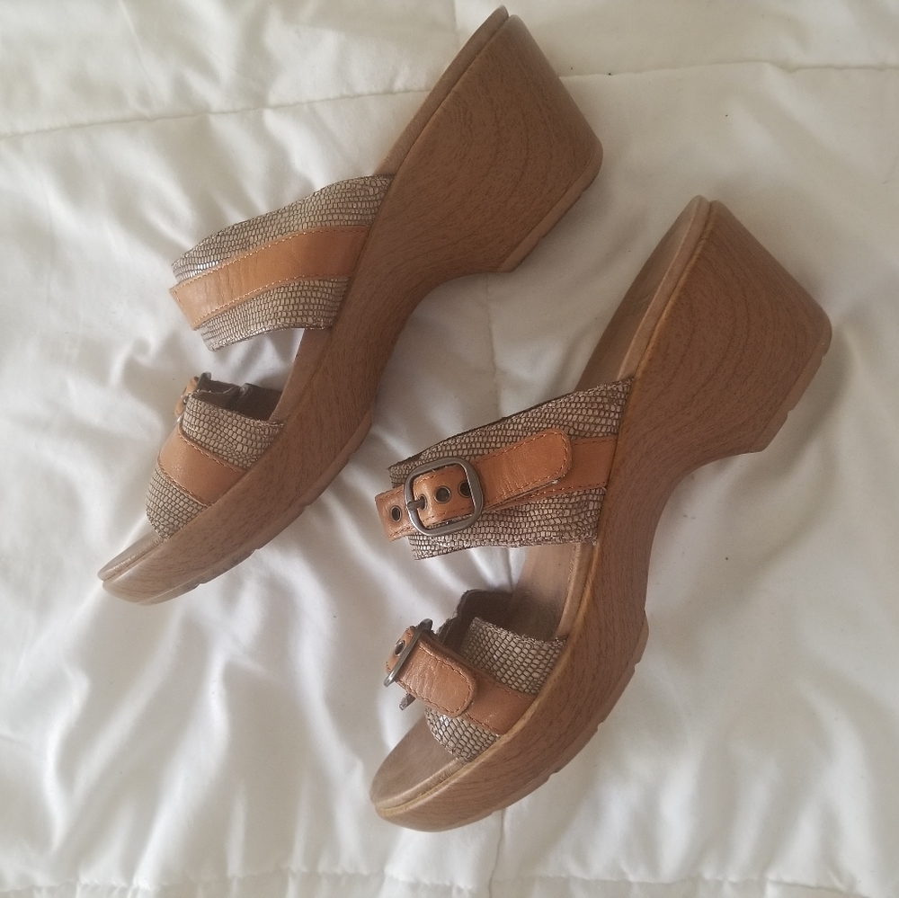 Dansko "Jessica" slip on platform sandal